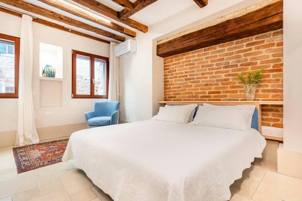 Dream'S Door With Canal View In Venedig Exteriör bild