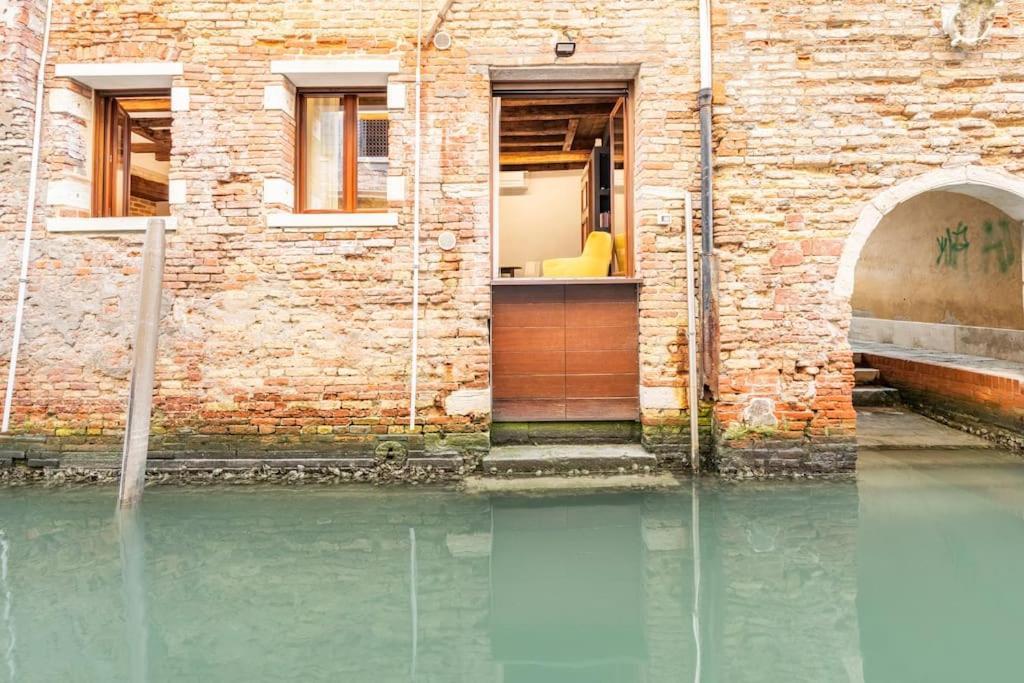 Dream'S Door With Canal View In Venedig Exteriör bild